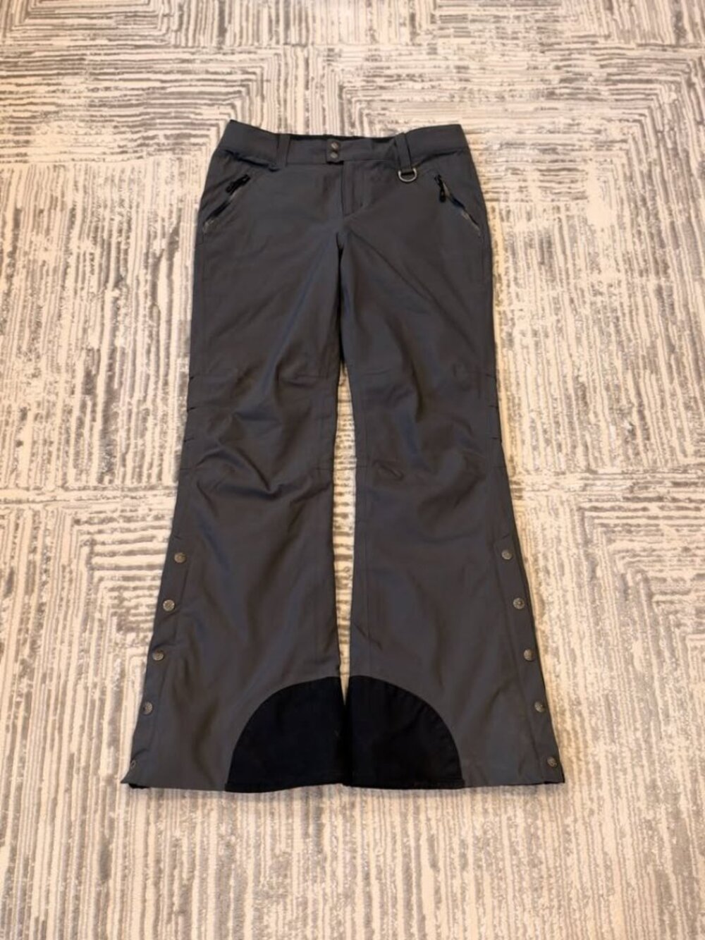 Athleta women's size 6 dark gray Mid-rise snow pants